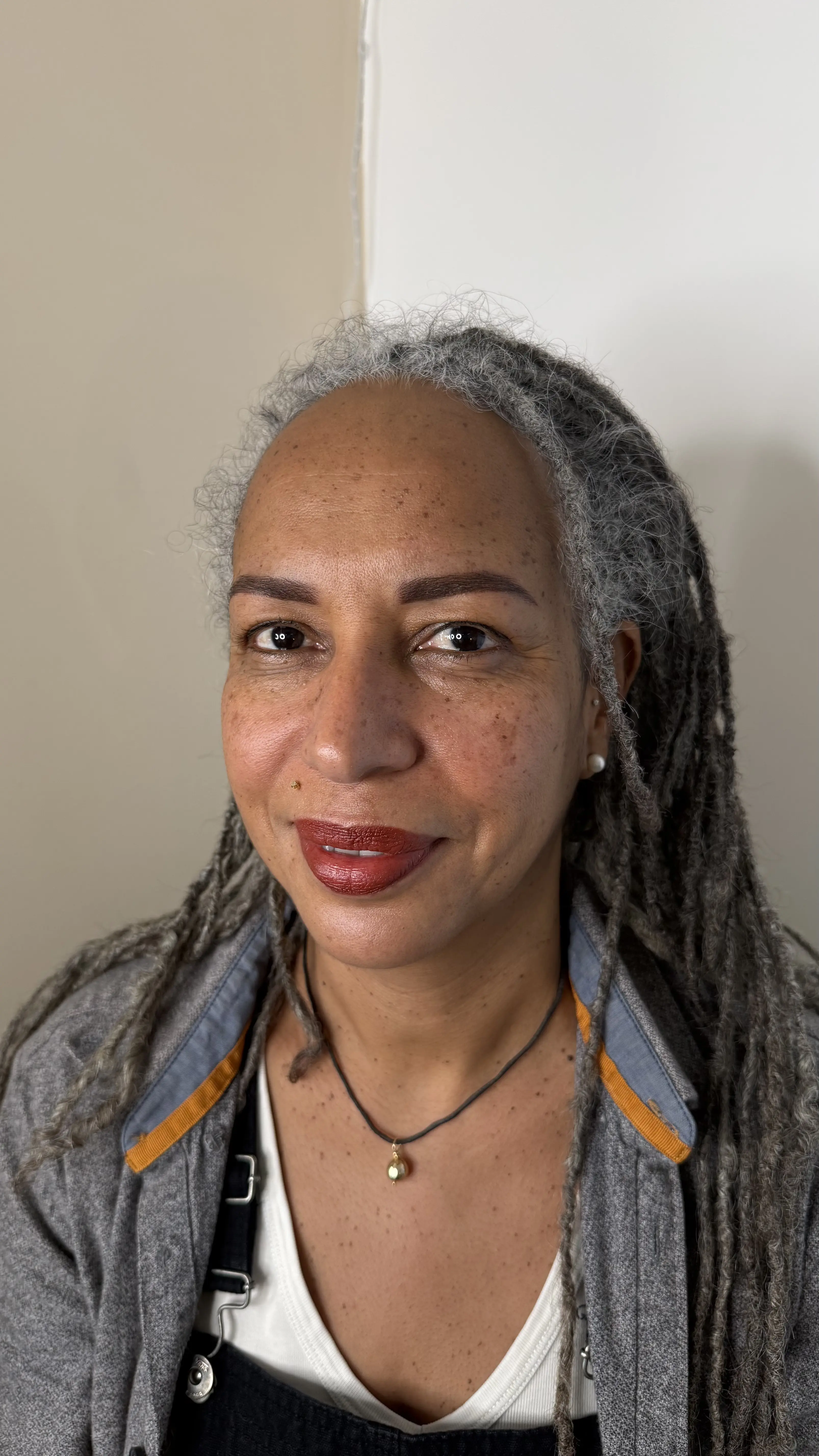 Après sourcils poudrés deuxième cas